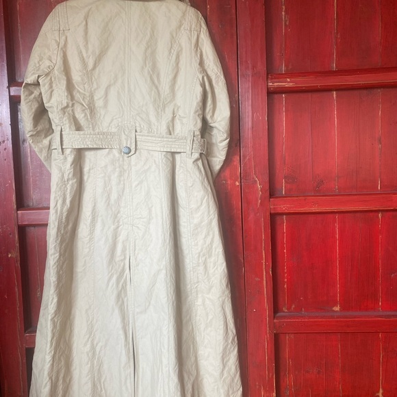 Creenstone trench coat size Euro 46 (size 13US), cream with tan fur collar - Picture 8 of 11